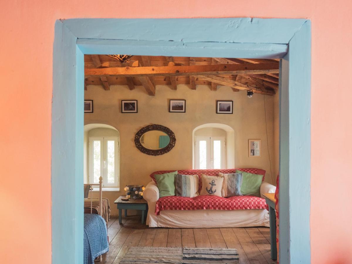 Vintage Stone-Built Country Cottage In Richea Kouloureika Exterior foto